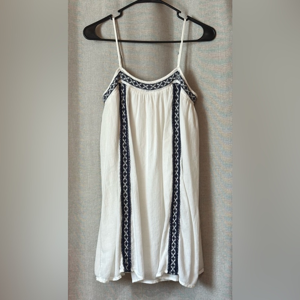 Red Camel•lined spaghetti strap shift dress/top•medium•cotton blend•white w/navy